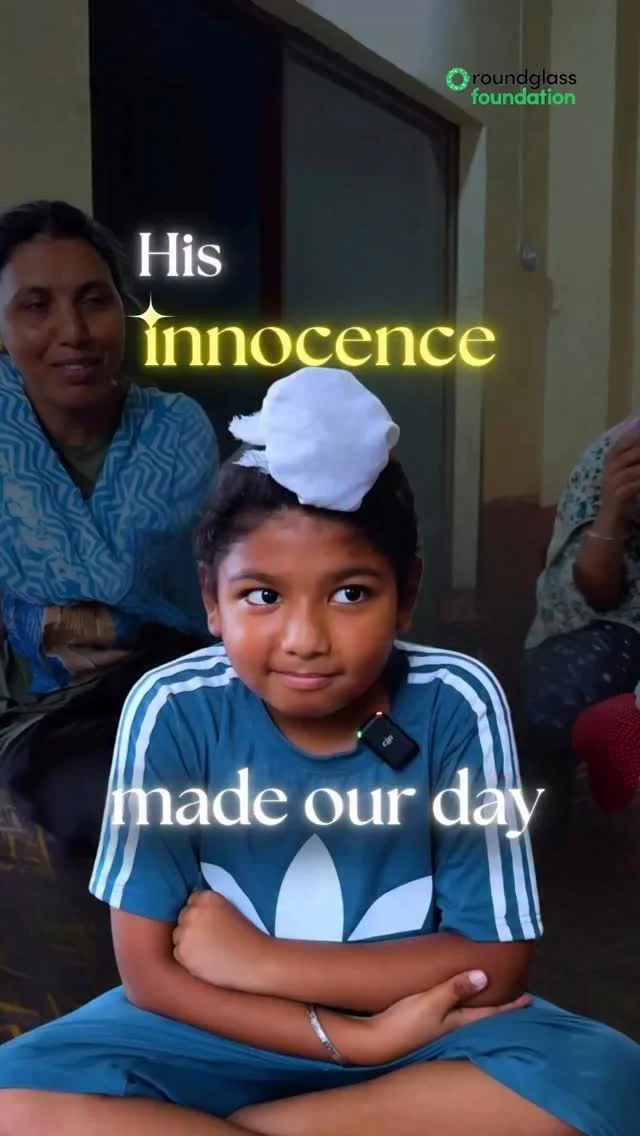 Children are the cutest. This small boy was a delight to speak with. He comes to our Yoga Center with his mother on his days off from school. Our Yoga Centers are transforming into communities where friendships are being formed and experiences are shared. More than 4,500 women come to our 190+ Yoga Centers operational in the villages of Punjab.

ਬੱਚੇ ਸੱਚਮੁੱਚ ਬਹੁਤ ਪਿਆਰੇ ਹੁੰਦੇ ਹਨ। ਇਸ ਛੋਟੇ ਜਿਹੇ ਮੁੰਡੇ ਨਾਲ ਗੱਲ ਕਰਕੇ ਬਹੁਤ ਖੁਸ਼ੀ ਹੋਈ। ਇਹ ਸਕੂਲ ਤੋਂ ਛੁੱਟੀ ਵਾਲੇ ਦਿਨ ਆਪਣੀ ਮਾਂ ਨਾਲ ਸਾਡੇ ਯੋਗਾ ਸੈਂਟਰ ਆਉਂਦਾ ਹੈ। 
ਸਾਡੇ ਯੋਗਾ ਸੈਂਟਰ ਅਜਿਹੀਆਂ ਸਾਂਝੀਆਂ ਥਾਂਵਾਂ ਵਿੱਚ ਬਦਲ ਰਹੇ ਹਨ ਜਿੱਥੇ ਦੋਸਤੀਆਂ ਹੁੰਦੀਆਂ ਹਨ ਅਤੇ ਅਨੁਭਵ ਸਾਂਝੇ ਕੀਤੇ ਜਾ ਰਹੇ ਹਨ। ਪੰਜਾਬ ਦੇ ਪਿੰਡਾਂ ਵਿੱਚ ਚੱਲ ਰਹੇ ਸਾਡੇ 190+ ਯੋਗਾ ਸੈਂਟਰਾਂ ਵਿੱਚ 4,500 ਤੋਂ ਵੱਧ ਔਰਤਾਂ ਆਉਂਦੀਆਂ ਹਨ।

#yoga #roundglassfoundation #punjab