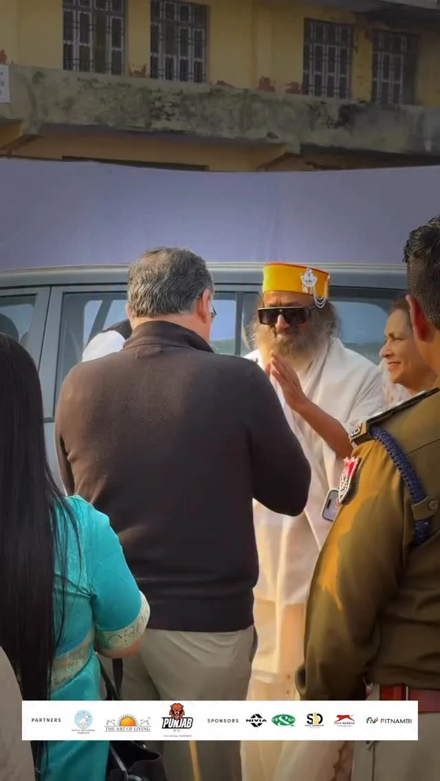 Bringing you the highlights from the opening ceremony of Roundglass Foundation Village Sports Festival 2025, presented by Kavita & Vinod Khanna Foundation. The opening ceremony was held at Adarsh Bhartiya College, Mamun village, Pathankot. What a thrilling day filled with electrifying moments. For the next 1 month over 7,500 children will compete and contest in two sports: football and volleyball.

Gratitude to Sri Sri Ravi Shankar ji for his divine blessings. Ever grateful to him. 

Thank you, Kavita ji, for your unwavering support. To all our partners and sponsors, this wouldn’t have been possible without your backing. 
 
ਰਾਊਂਡਗਲਾਸ ਫਾਊਂਡੇਸ਼ਨ ਵੱਲੋਂ ਆਦਰਸ਼ ਭਾਰਤੀਆ ਕਾਲਜ, ਮਾਮੁਨ (ਪਠਾਨਕੋਟ) ਵਿਖੇ ਵਿਲੇਜ ਸਪੋਰਟਸ ਫੈਸਟੀਵਲ 2025 ਦੀ ਸ਼ੁਰੂਆਤ ਬੜੇ ਹੀ ਸ਼ਾਨਦਾਰ ਢੰਗ ਨਾਲ ਹੋਈ। ਪਹਿਲੇ ਹੀ ਦਿਨ ਦਾ ਜੋਸ਼ ਤੇ ਉਤਸ਼ਾਹ ਕਾਬਿਲੇ ਤਾਰੀਫ਼ ਸੀ।

ਸ੍ਰੀ ਸ੍ਰੀ ਰਵੀ ਸ਼ੰਕਰ ਜੀ ਦੇ ਆਸ਼ੀਰਵਾਦ ਲਈ ਅਸੀਂ ਦਿਲੋਂ ਧੰਨਵਾਦੀ ਹਾਂ। ਕਵੀਤਾ ਜੀ ਦੇ ਅਟੱਲ ਸਹਿਯੋਗ ਅਤੇ ਸਾਰੇ ਸਾਥੀਆਂ ਅਤੇ ਸਪਾਂਸਰਾਂ ਦੇ ਯੋਗਦਾਨ ਤੋਂ ਬਿਨਾਂ ਇਹ ਸ਼ੁਰੂਆਤ ਸੰਭਵ ਨਹੀਂ ਸੀ।

7500 ਬੱਚੇ ਫੁੱਟਬਾਲ ਅਤੇ ਵਾਲੀਬਾਲ ਵਿੱਚ ਆਪਣੀ ਸਮਰਥਾ ਦਿਖਾਉਣਗੇ। ਪਿੰਡਾਂ ਵਿੱਚ ਖੇਡਾਂ ਦੀ ਨਵੀਂ ਰੌਣਕ ਸਾਫ਼ ਮਹਿਸੂਸ ਹੋ ਰਹੀ ਹੈ। ਪੰਜਾਬ ਦੇ ਮੈਦਾਨਾਂ ਤੋਂ ਨਵੇਂ ਚੈਂਪੀਅਨ ਉੱਭਰਨਗੇ। 

#VillageSportsFestival2025 #RoundglassFoundation #Punjab 
(Roundglass Foundation, Village Sports Festival)