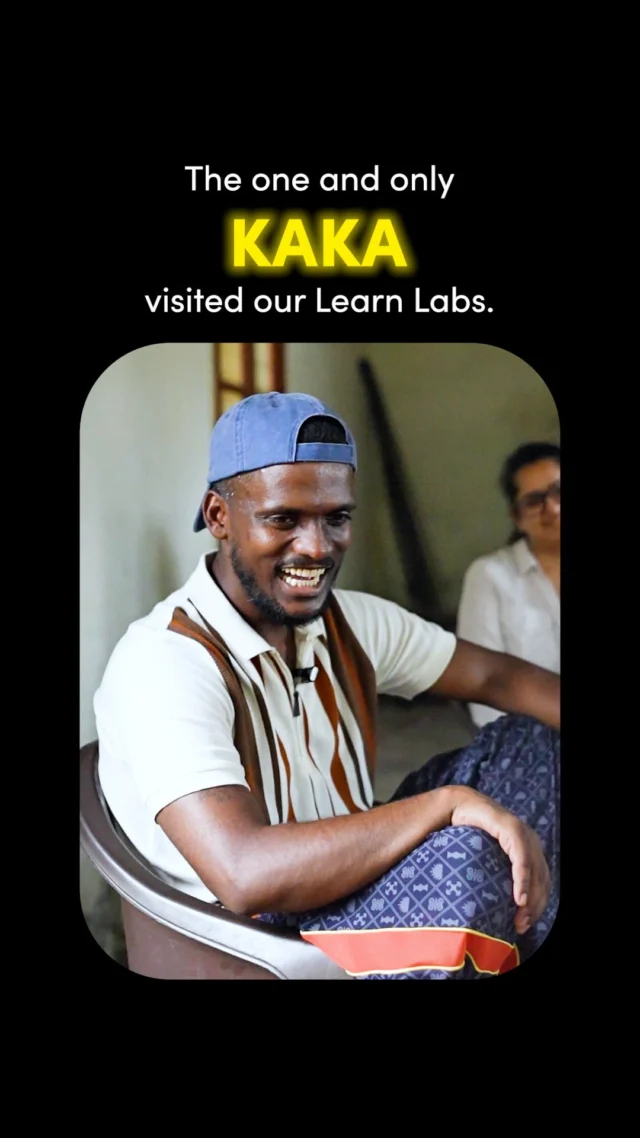 The famous Punjabi singer, songwriter, and music composer Kaka visited our Learn Labs at village Khoje Majra of Fatehgarh Sahib. Meeting people from diverse fields opens a child’s mind to the possibilities she may have never imagined for herself. Such interactions tell them that talent and success are not limited by geography. 
 
Thank you, @kaka._.ji , for your precious time. You made the children believe that dreams can grow anywhere, even in the smallest village.

ਪੰਜਾਬ ਦੇ ਮਸ਼ਹੂਰ ਗਾਇਕ ਅਤੇ ਗੀਤਕਾਰ ਕਾਕਾ ਨੇ ਪਿੰਡ ਖੋਜੇ ਮਾਜਰਾ, ਫਤਿਹਗੜ੍ਹ ਵਿਖੇ ਜਾ ਕੇ ਸਾਡੀ ਲਰਨ ਲੈਬਜ਼ ਦੇ ਬੱਚਿਆਂ ਦੇ ਨਾਲ ਸਮਾਂ ਬਿਤਾਇਆ ਅਤੇ ਉਨ੍ਹਾਂ ਨੂੰ ਕਹਾਣੀਆਂ ਪੜ੍ਹਨ ਲਈ ਉਤਸ਼ਾਹਿਤ ਕੀਤਾ।

ਇਹੋ ਜਿਹੀਆਂ ਮੁਲਾਕਾਤਾਂ ਬੱਚਿਆਂ ਨੂੰ ਦੱਸਦੀਆਂ ਹਨ ਕਿ ਹੁਨਰ ਤੇ ਕਾਮਯਾਬੀ ਕਿਸੇ ਇਲਾਕੇ ਦੀ ਮੁਹਤਾਜ ਨਹੀਂ ਹੁੰਦੀ।

ਧੰਨਵਾਦ ਕਾਕਾ ਜੀ, ਆਪਣਾ ਕੀਮਤੀ ਸਮਾਂ ਦੇਣ ਲਈ। ਤੁਸੀਂ ਬੱਚਿਆਂ ਵਿੱਚ ਇਹ ਭਰੋਸਾ ਜਗਾਇਆ ਕਿ ਸੁਫ਼ਨੇ ਕਿਸੇ ਵੀ ਛੋਟੇ ਪਿੰਡ ਦੀ ਮਿੱਟੀ ਵਿੱਚ ਵੀ ਖਿੜ ਸਕਦੇ ਹਨ।

#kaka #learnlabs #roundglassfoundation #punjab